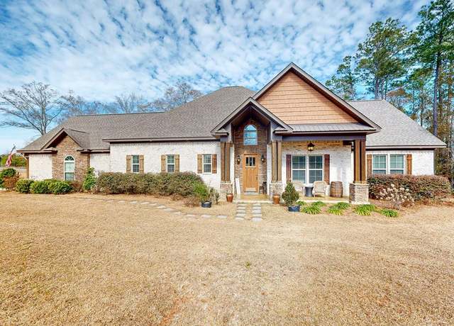 Property at 509 Patterson Rd, Dothan, AL 36301, 4 beds, 3.5 baths