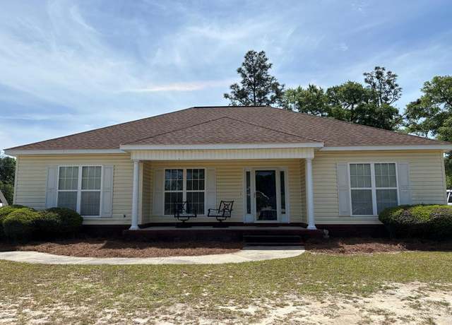 Property at 496 Oakdale Ave, Geneva, AL 36340, 3 beds, 2 baths