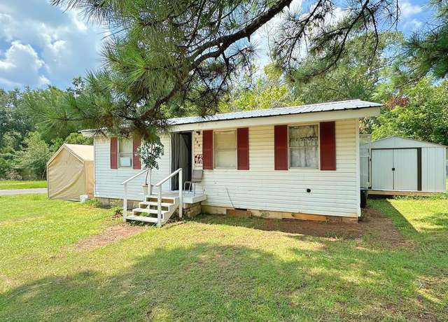 Property at 208 John St, Enterprise, AL 36330, 3 beds, 1 bath