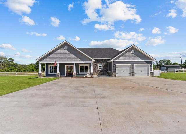 Property at 8099 S Park Ave, Taylor, AL 36301, 4 beds, 2.5 baths
