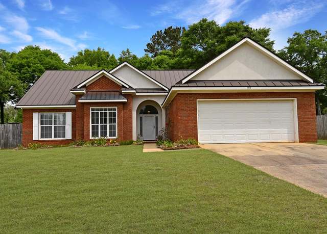 Property at 109 Belton Dr, Dothan, AL 36305, 3 beds, 2 baths