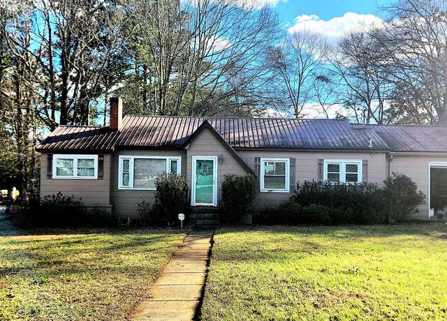 Property at 1905 Van Buren St, Dothan, AL 36301, 3 beds, 1 bath