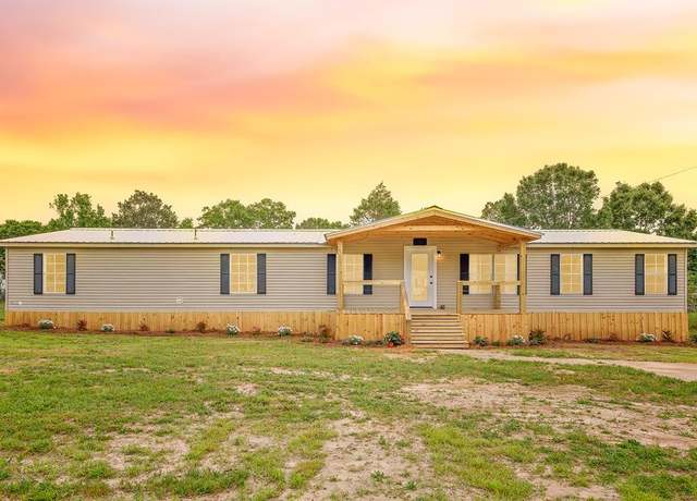 Property at 127 County Road 685, New Brockton, AL 36351, 5 beds, 3 baths