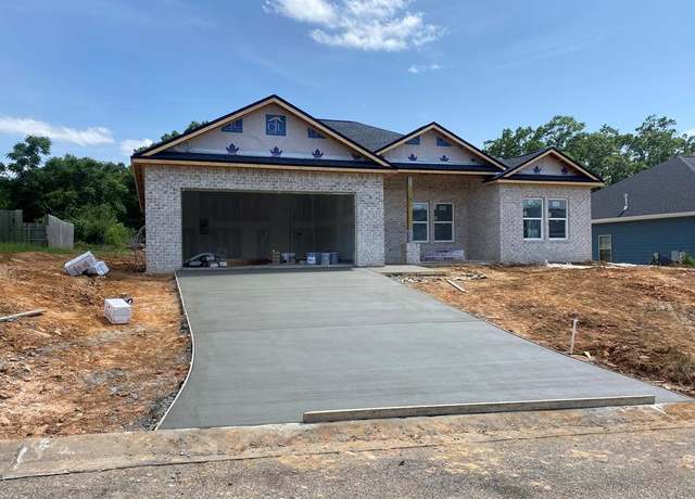 Property at 105 Meer Busch Ln, Enterprise, AL 36330, 4 beds, 2 baths