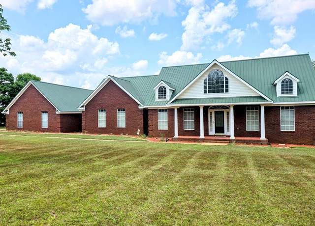 Property at 2230 W County Road 16, Headland, AL 36345, 4 beds, 3.5 baths