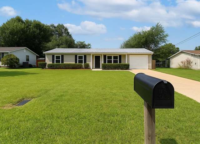 Property at 227 Dahlia Dr, Taylor, AL 36301, 3 beds, 2 baths