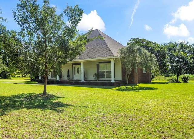 Property at 1741 Eddins Rd, Dothan, AL 36301, 3 beds, 2 baths