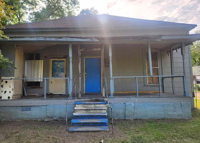 Property at 609 Seminary St, Dothan, AL 36303, 2 beds, 2 baths