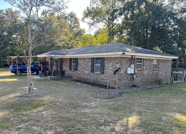 Property at 296 County Road 250, Headland, AL 36310, 3 beds, 2 baths