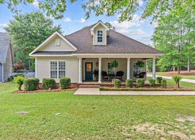 Property at 308 Orchard Cir, Dothan, AL 36305, 3 beds, 2 baths