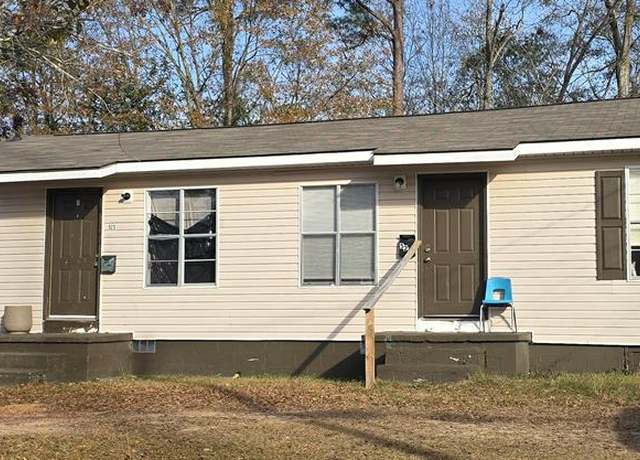 Property at 523 Third Ave, Dothan, AL 36301, 4 beds, 2 baths