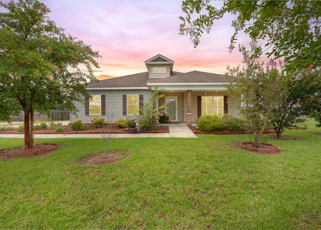 Property at 1220 Sandbed Rd, Newton, AL 36352, 3 beds, 2 baths