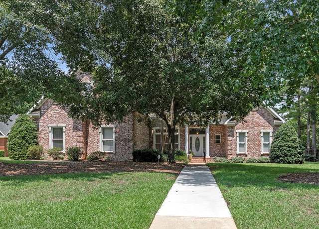 Property at 707 Edinburgh Way, Dothan, AL 36305, 4 beds, 3.5 baths
