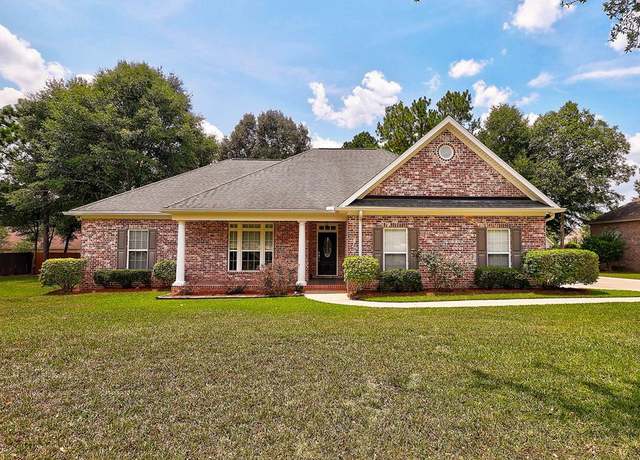 Property at 106 Abbey Ct, Dothan, AL 36305, 4 beds, 3 baths