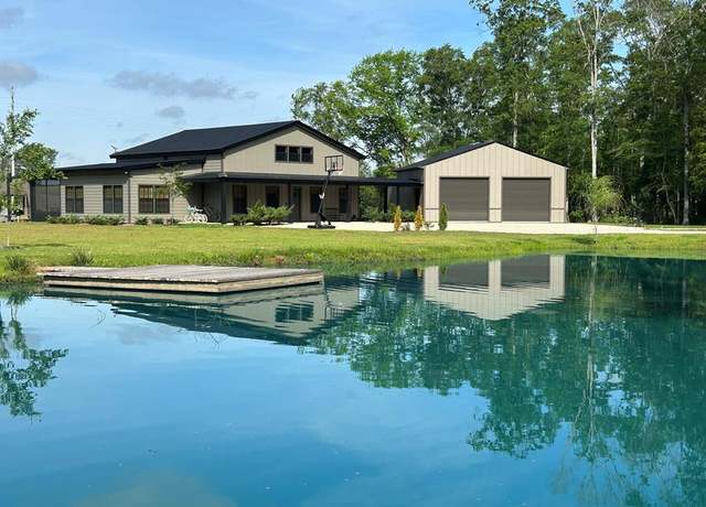 Property at 489 Skipper Rd, Slocomb, AL 36375, 3 beds, 2.5 baths
