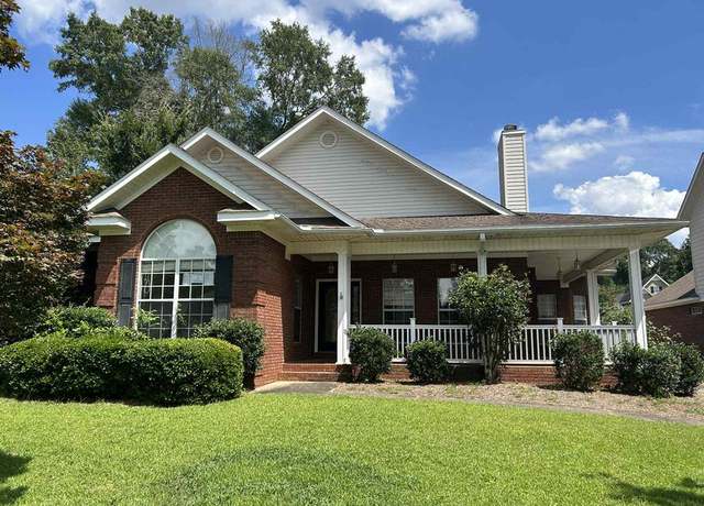 Property at 102 E Robertson Ct, Enterprise, AL 36330, 3 beds, 2 baths