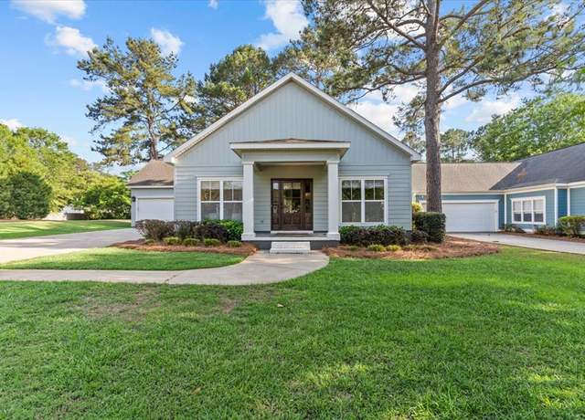 Property at 100 Redbud Cir, Dothan, AL 36305, 3 beds, 2.5 baths