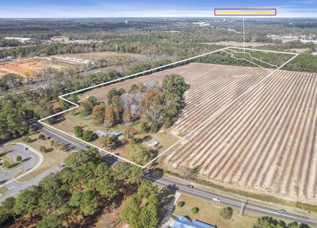 Property at 374 Taylor Rd, Dothan, AL 36301, 3 beds, 2 baths