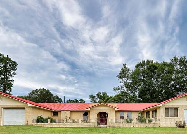 Property at 901 Haven, Dothan, AL 36301, 4 beds, 3 baths
