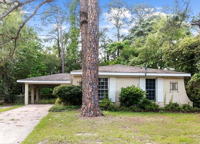 Property at 509 Lagrand Dr, Dothan, AL 36301, 3 beds, 2 baths