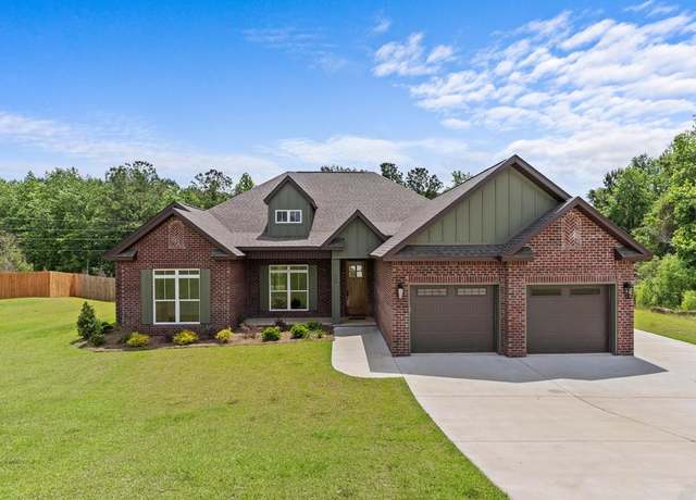Property at 328 Lakes Dr, Enterprise, AL 36330, 4 beds, 3 baths