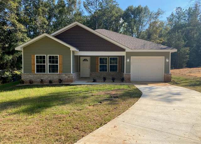 Property at 916 County Rd 60, Skipperville, AL 36374, 3 beds, 2 baths