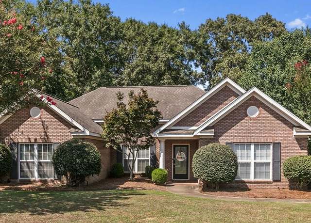Property at 23 Williamsburg Pl, Dothan, AL 36305, 3 beds, 2 baths