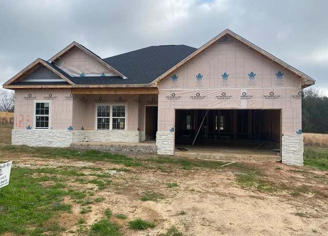 Property at 123 Faulk Rd, Dothan, AL 36301, 3 beds, 2 baths