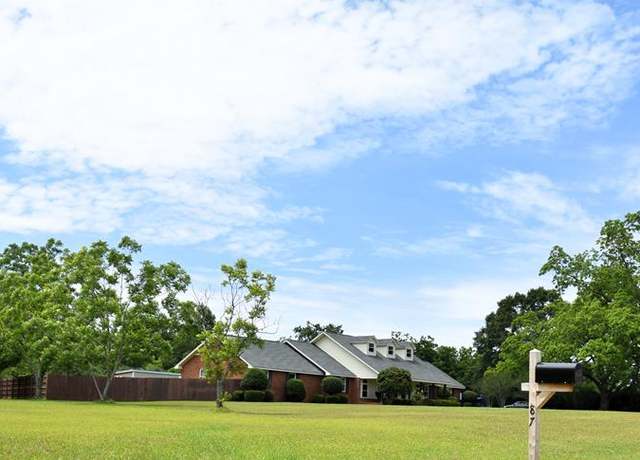Property at 36 Faulk Rd, Dothan, AL 36301, 4 beds, 3 baths