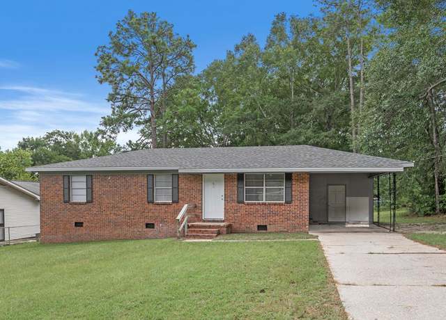 Property at 1202 Continental Dr, Dothan, AL 36301, 3 beds, 1 bath