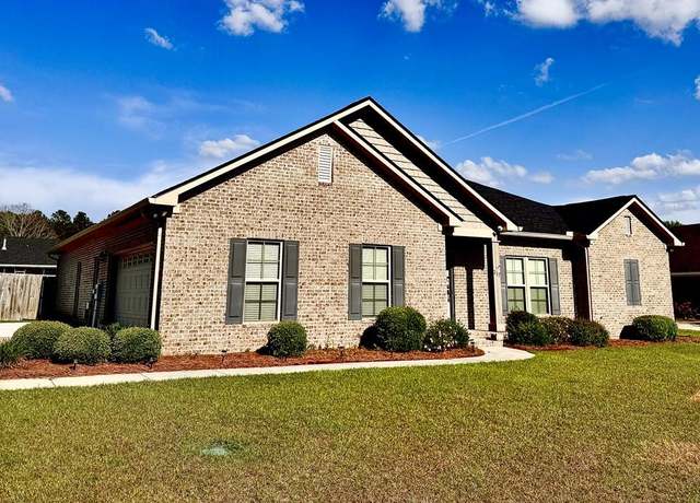 Property at 217 Folsom Rd, Dothan, AL 36301, 4 beds, 3 baths