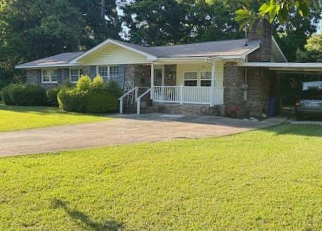 Property at 1114 Valley Forge Rd, Dothan, AL 36301, 3 beds, 2 baths