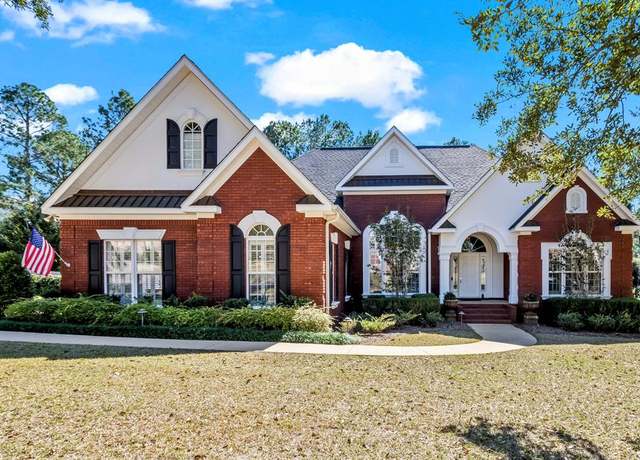 Property at 207 Glencoe Way, Dothan, AL 36305, 4 beds, 3.5 baths