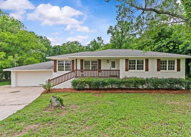 Property at 205 Carla Lynn Ct, Dothan, AL 36301, 4 beds, 3 baths