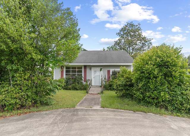 Property at 610 E Church St, Headland, AL 36345, 2 beds, 2 baths