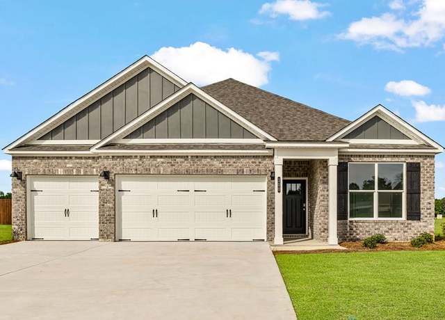 Property at 100 Creekridge St, Headland, AL 36345, 4 beds, 3 baths
