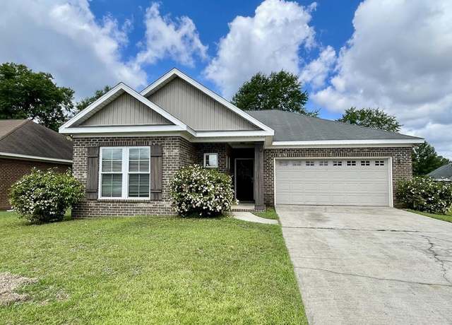 Property at 114 Brattleboro Ct, Dothan, AL 36301, 4 beds, 2 baths
