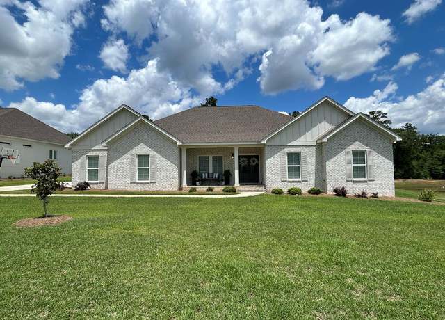 Property at 618 Billings Trl, Dothan, AL 36305, 4 beds, 3.5 baths