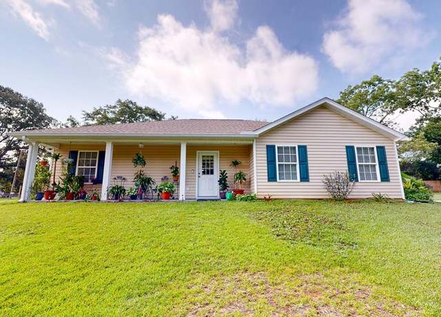 Property at 612 Killebrew St, Newton, AL 36352, 3 beds, 2 baths