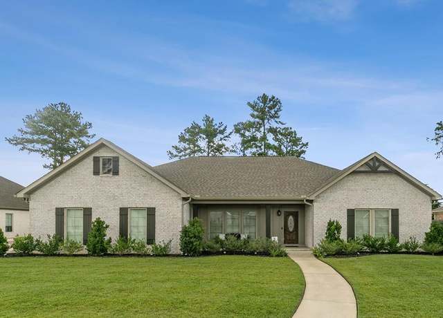 Property at 104 Allendale Ct, Dothan, AL 36305, 4 beds, 3.5 baths