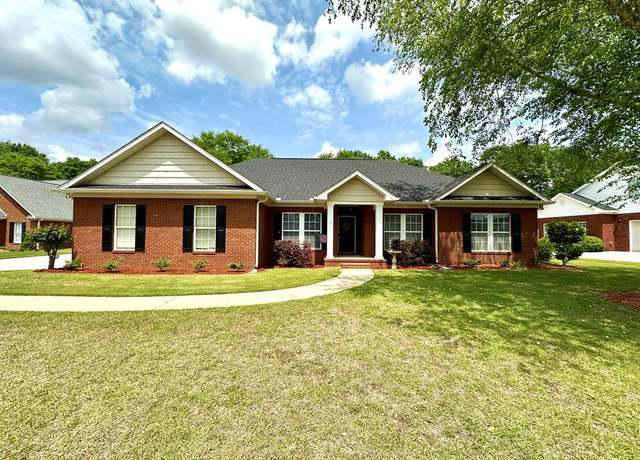 Property at 108 Sawgrass Dr, Dothan, AL 36303, 4 beds, 2.5 baths
