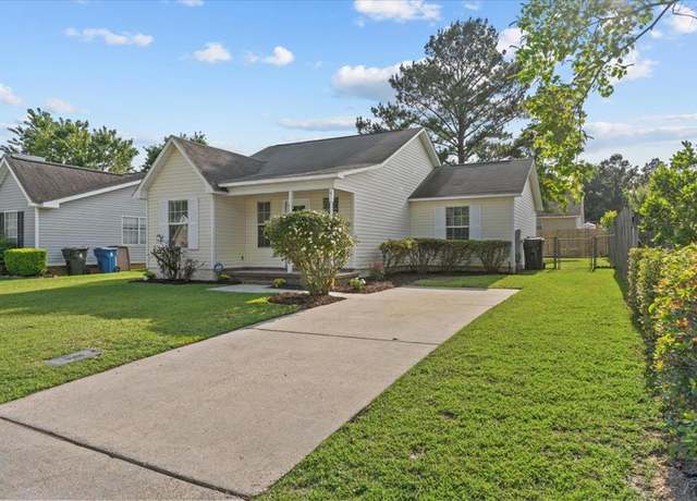 Property at 115 Radford Cir, Dothan, AL 36301, 3 beds, 2 baths