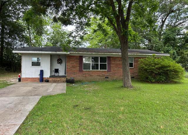 Property at 106 Tv Rd, Dothan, AL 36301, 3 beds, 1 bath
