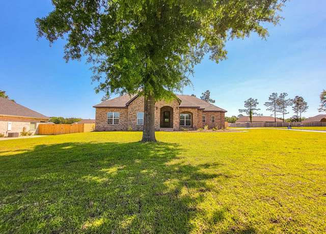 Property at 100 Sawtooth St, Enterprise, AL 36330, 4 beds, 3 baths
