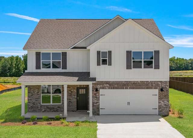Property at 106 Creekridge St, Headland, AL 36345, 5 beds, 3 baths