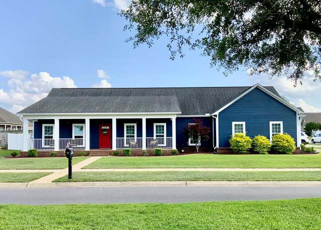 Property at 30 Cotton Creek Blvd, Enterprise, AL 36330, 3 beds, 2.5 baths