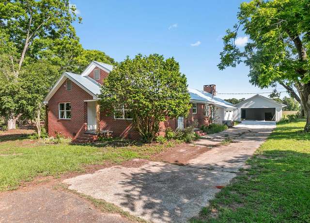 Property at 164 Geiger Rd, Headland, AL 36345, 4 beds, 2 baths