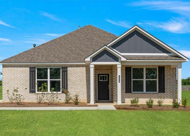 Property at 324 Heritage Way, Headland, AL 36345, 4 beds, 2 baths