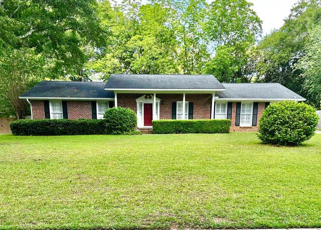Property at 1006 Northfield Cir, Dothan, AL 36301, 3 beds, 2 baths