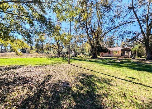Property at 4452 Gene Terry Rd, Cottonwood, AL 36320, 4 beds, 2 baths